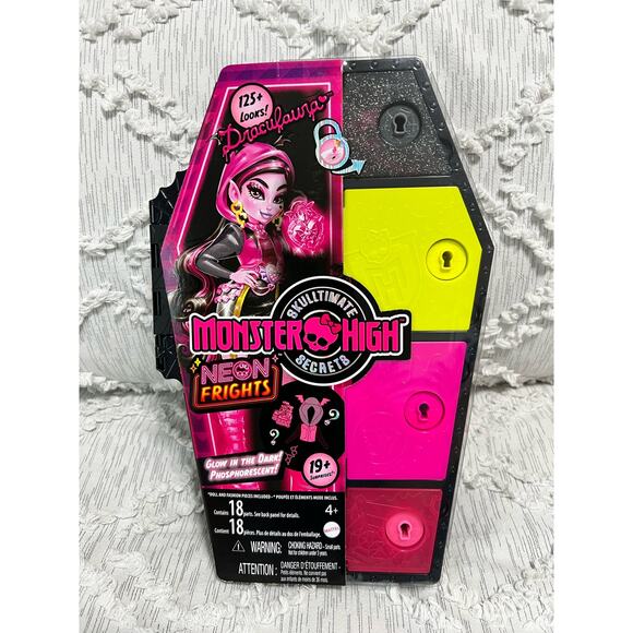 Monster High Doll Draculaura Skulltimate Secrets Neon Frights